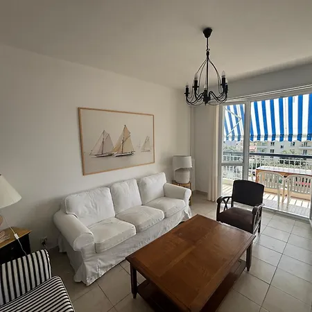 2 Pièces 500 M De La Antibes