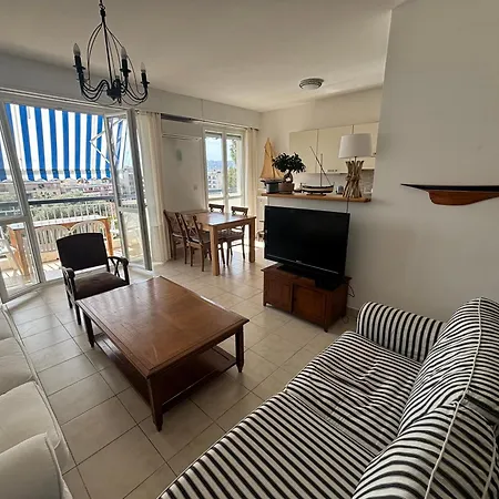2 Pieces 500 M De La Apartment