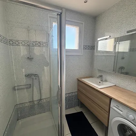 Apartment 2 Pieces 500 M De La *